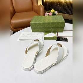 Новые сандалии Gucci 2023. Переплетенные буквы G являются классич