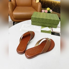 Новые сандалии Gucci 2023. Переплетенные буквы G являются классич