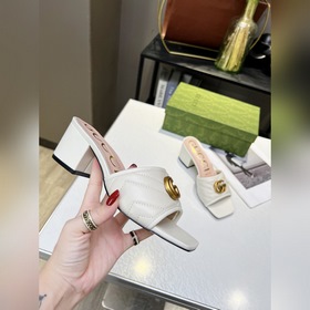 Новейшие ткани GUCCI, стелька, подкладка, импортная овечья кожа.