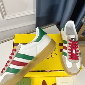 Совместная коллекция adidas x Gucci： кроссовки Gazelle для пар Ор
