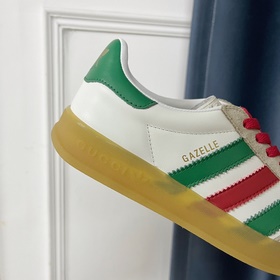 Совместная коллекция adidas x Gucci： кроссовки Gazelle для пар Ор