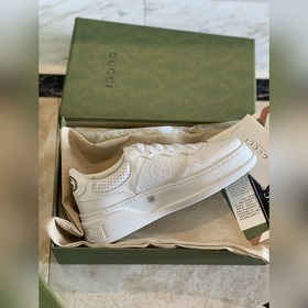 (GC) Gucci — новая серия легких кроссовок Chunky B с мягкой толст