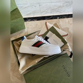(GC) Gucci — новая серия легких кроссовок Chunky B с мягкой толст
