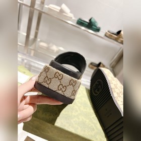 Gucci 23 новейшие (высокая версия) ограниченные тапочки на толсто