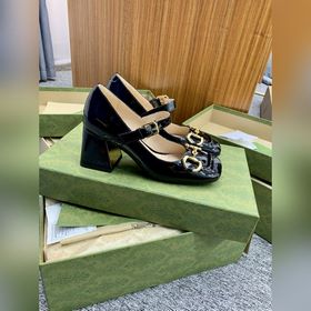 GUCCl Гуччи Новые туфли с пряжкой виде конской уздечки, с квадрат
