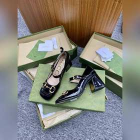 GUCCl Гуччи Новые туфли с пряжкой виде конской уздечки, с квадрат