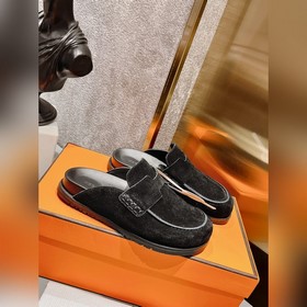 HERMES Hermes милые тапочки. Летом очень нужны универсальные тапо