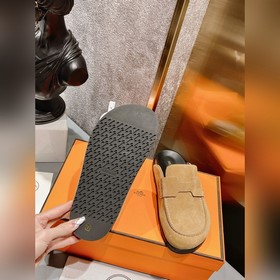 HERMES Hermes милые тапочки. Летом очень нужны универсальные тапо