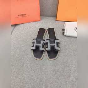 Классическая модель H от Hermes, приобретенная в оригинальном исп
