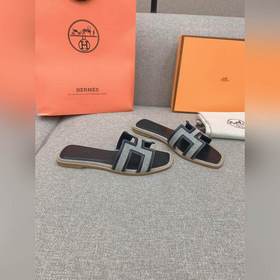 Классическая модель H от Hermes, приобретенная в оригинальном исп