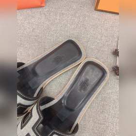 Классическая модель H от Hermes, приобретенная в оригинальном исп