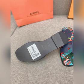 Классическая модель H от Hermes, приобретенная в оригинальном исп