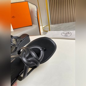 Покупка по доверенности： сандалии Hermes Extra Pig Nose Модные и 