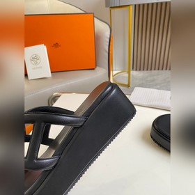 Покупка по доверенности： сандалии Hermes Extra Pig Nose Модные и 
