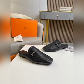 Hermes Groupie туфли-сабо с квадратным носком и H-образной пряжко