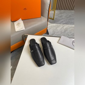 Hermes Groupie туфли-сабо с квадратным носком и H-образной пряжко
