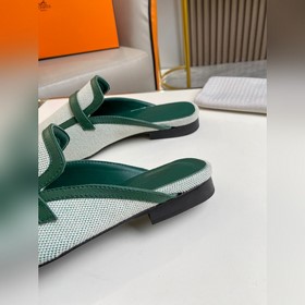 Hermes Groupie с квадратным носком и H-образной пряжкой, полусабо