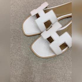 Классическая модель H-拖 от Hermes, приобретенная в оригинальном и