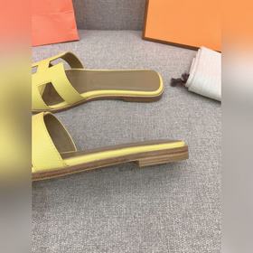 Классическая модель H-拖 от Hermes, приобретенная в оригинальном и