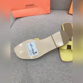 Классическая модель H-拖 от Hermes, приобретенная в оригинальном и