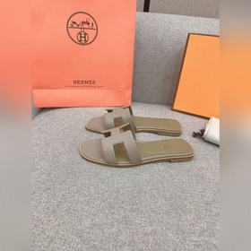Классическая модель H-словацкого от Hermes, приобретенная в ориги