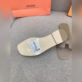 Классическая модель H-словацкого от Hermes, приобретенная в ориги