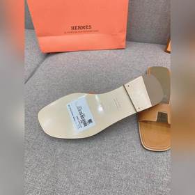 Классическая модель H-Сандалии от Hermes, приобретенная в оригина