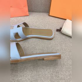Классическая модель H-拖 от Hermes, приобретенная в оригинале для 