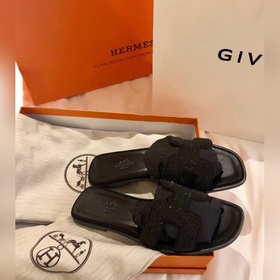 Hermès) Улучшена упаковка, улучшены фасон и качество материалов. 