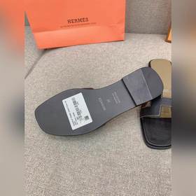 Классическая модель H-拖 от Hermes, приобретенная в оригинале для 