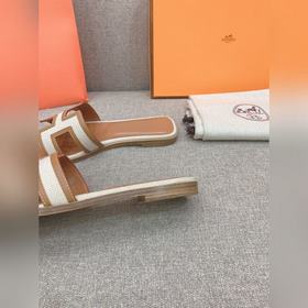 Классическая модель H-словашки от Hermes, приобретенная в оригина
