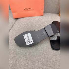 HERMES Hermes Классическая модель H-拖, приобретенная в оригинальн