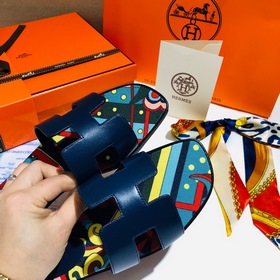 Hermès) Улучшена упаковка, улучшены фасон и качество материалов. 