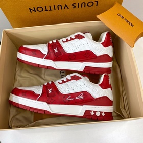 Новая версия LV Trainer 22 в новых цветах, произведенная в Гуанчж