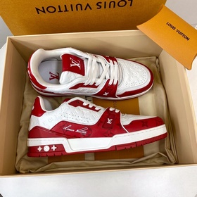 Новая версия LV Trainer 22 в новых цветах, произведенная в Гуанчж