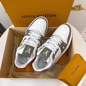 Новая версия LV Trainer 22 в новых цветах, произведенная в Гуанчж