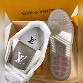 Новая версия LV Trainer 22 в новых цветах, произведенная в Гуанчж
