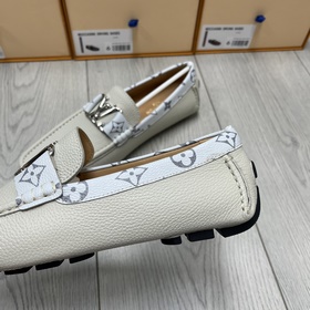 LV Monte Carlo — классические мужские туфли в новом исполнении Э