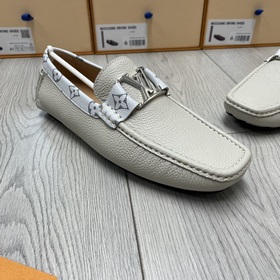 LV Monte Carlo — классические мужские туфли в новом исполнении Э