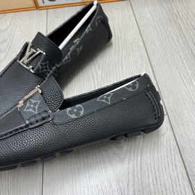 LV Monte Carlo — классические мужские туфли в новом исполнении Э