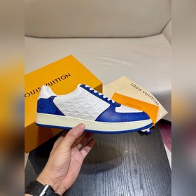 LOUIS VUITTON Мужские кроссовки LV Rivoli. На зернистой коже круп