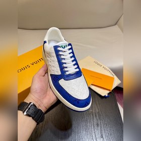 LOUIS VUITTON Мужские кроссовки LV Rivoli. На зернистой коже круп