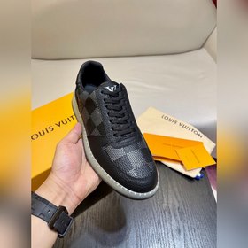 Мужские кроссовки LV Rivoli из зернистой кожи с крупным узором Da