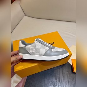 Спортивные кроссовки LOUIS VUITTON LV Rivoli с крупным узором Dam