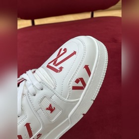 LOUIS VUITTON Луи Виттон LV кроссовки классические цвета + новые 