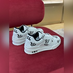 LOUIS VUITTON Луи Виттон LV кроссовки классические цвета + новые 