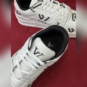 LOUIS VUITTON Луи Виттон LV кроссовки классические цвета + новые 