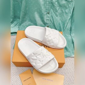 Пара LV 2023 летняя новинка Monogram рельефные тапочки Оригинальн