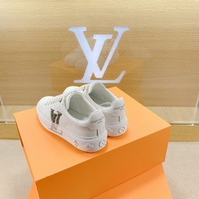 LV Серия кроссовок TIME OUT Сникерсы Time Out изготовлены из мяг