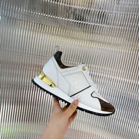 LV Серия кроссовок Run Away Кроссовки Run Away представляют собо